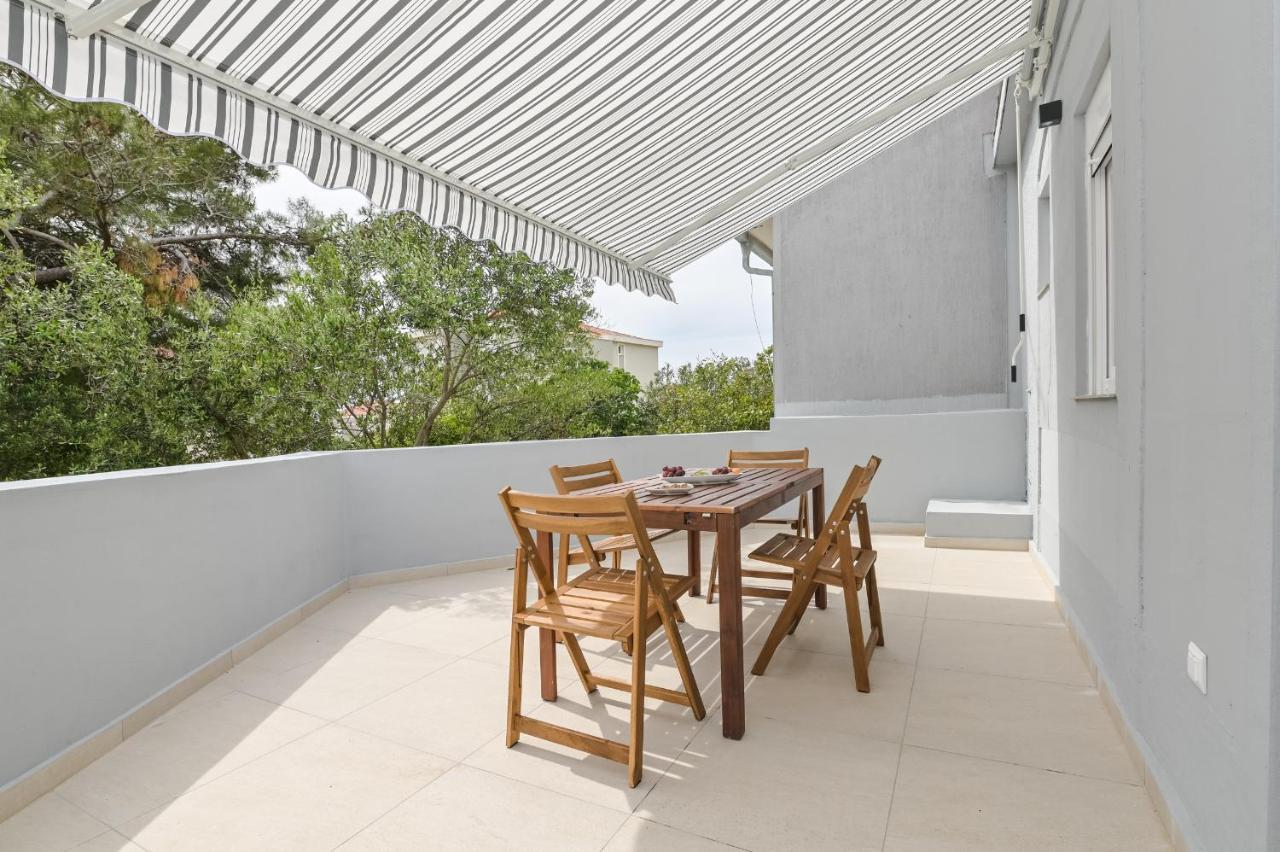 Double L House Apartment Novalja Ngoại thất bức ảnh